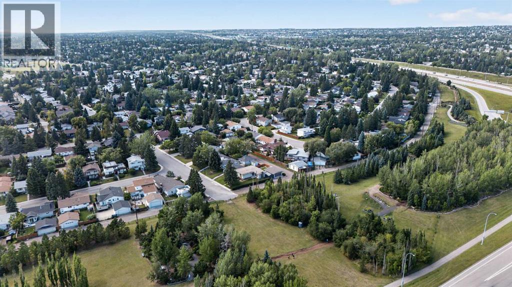 292 Silver Brook Way NW, Calgary, Alberta  T3B 3G8 - Photo 25 - A2339946