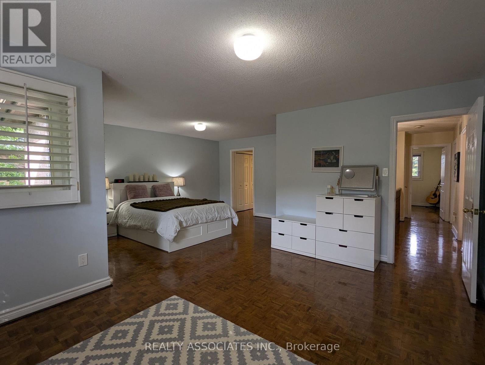 3279 Charlebrook Court, Mississauga, Ontario  L5L 5B4 - Photo 32 - W13709004