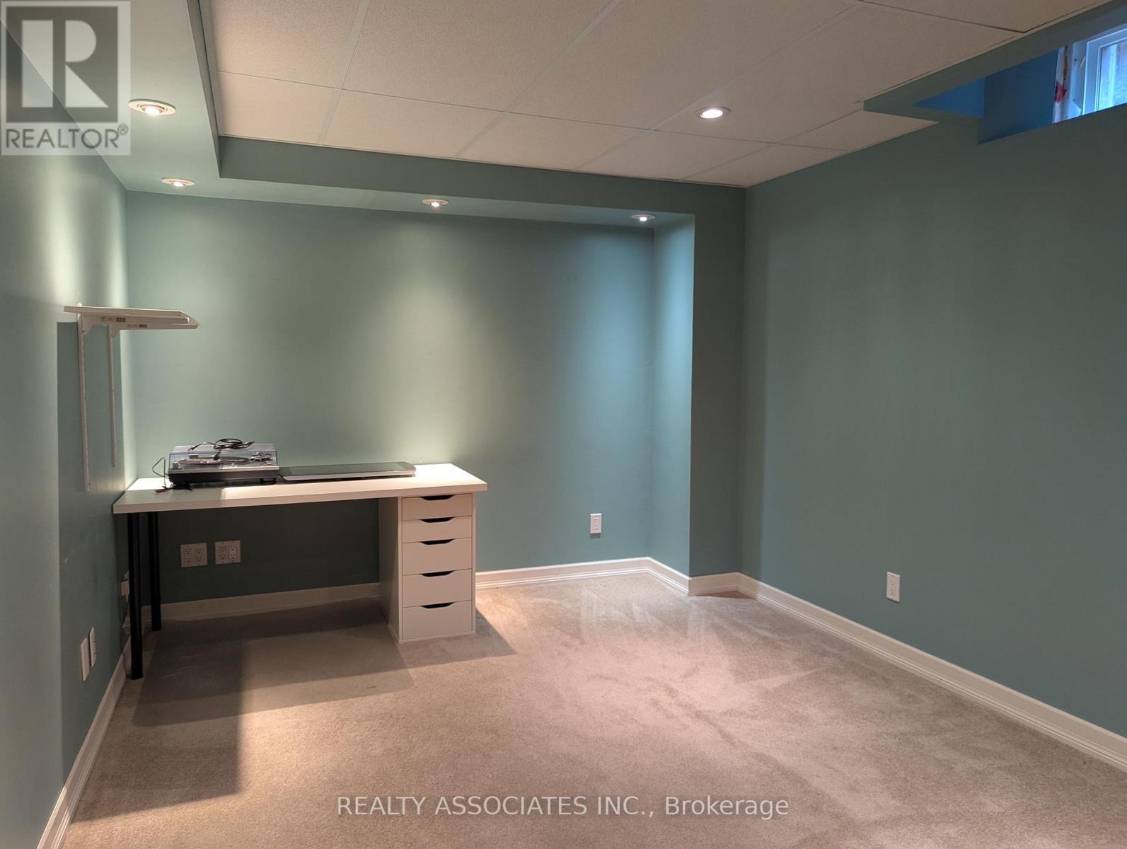 3279 Charlebrook Court, Mississauga, Ontario  L5L 5B4 - Photo 34 - W13709004
