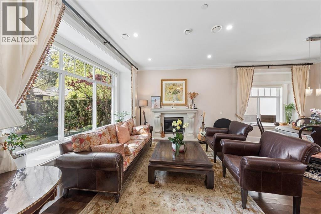 2911 W 35TH AVENUE, Vancouver, British Columbia
