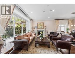 2911 W 35TH AVENUE, Vancouver, British Columbia