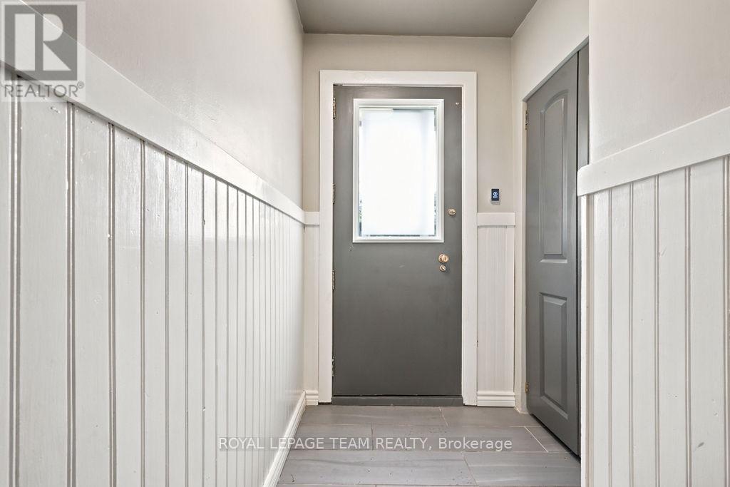 2141 Belair Drive, Ottawa, Ontario  K2C 0X2 - Photo 4 - X13712556