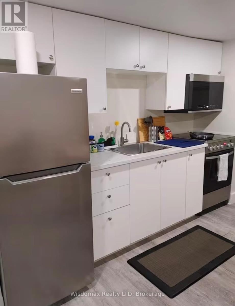 1064 Barton Street, Hamilton, Ontario  L8L 3E5 - Photo 3 - X13712588