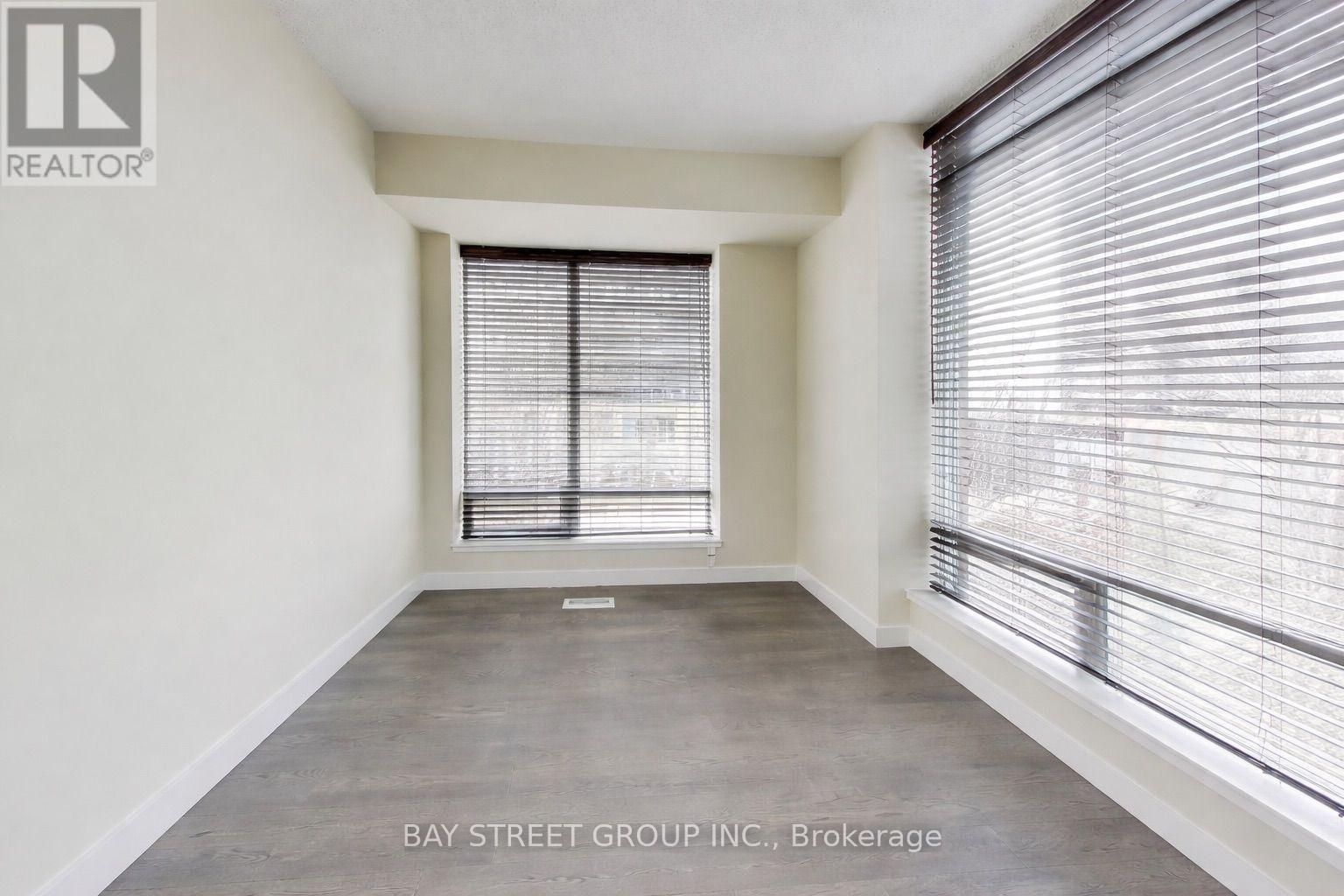 Th07 - 25 Singer Court, Toronto, Ontario  M2K 0B3 - Photo 10 - C13712580