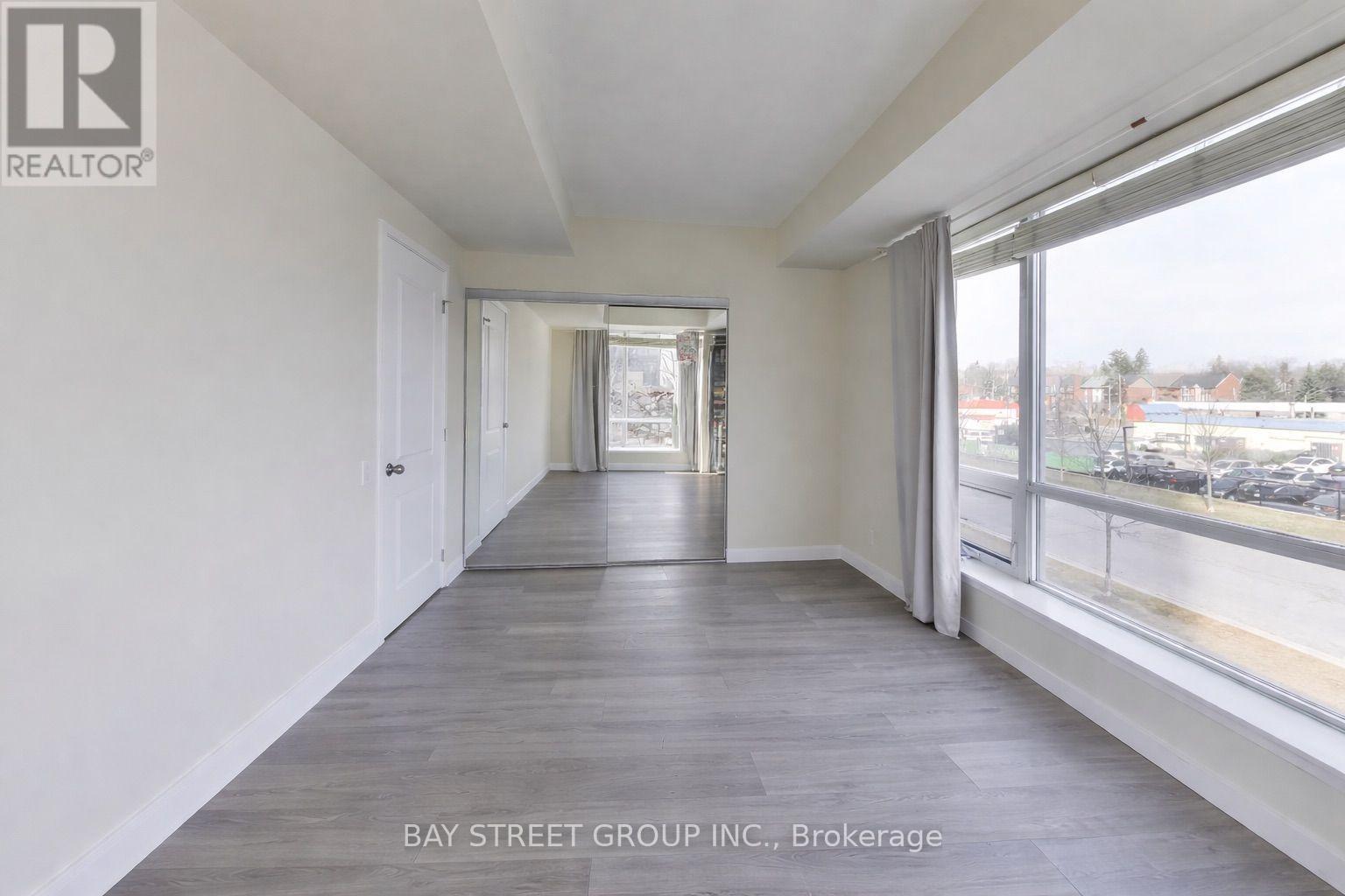 Th07 - 25 Singer Court, Toronto, Ontario  M2K 0B3 - Photo 9 - C13712580