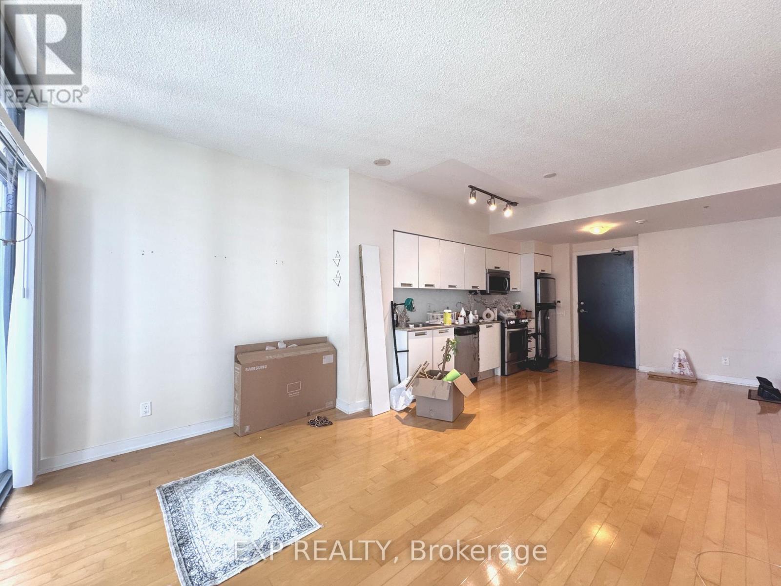 2001 - 33 Charles Street E, Toronto, Ontario  M4Y 0A2 - Photo 5 - C13712590