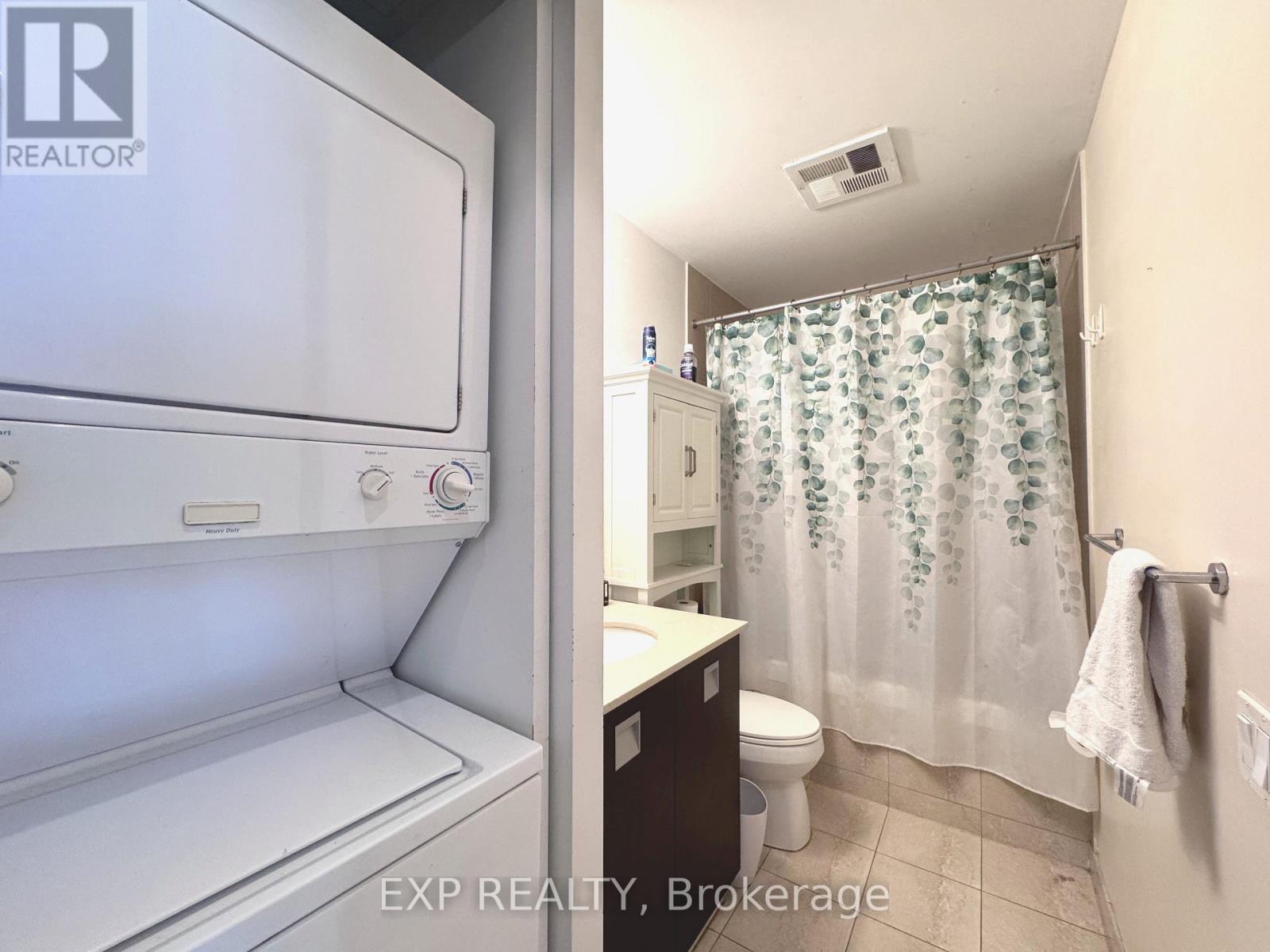 2001 - 33 Charles Street E, Toronto, Ontario  M4Y 0A2 - Photo 7 - C13712590