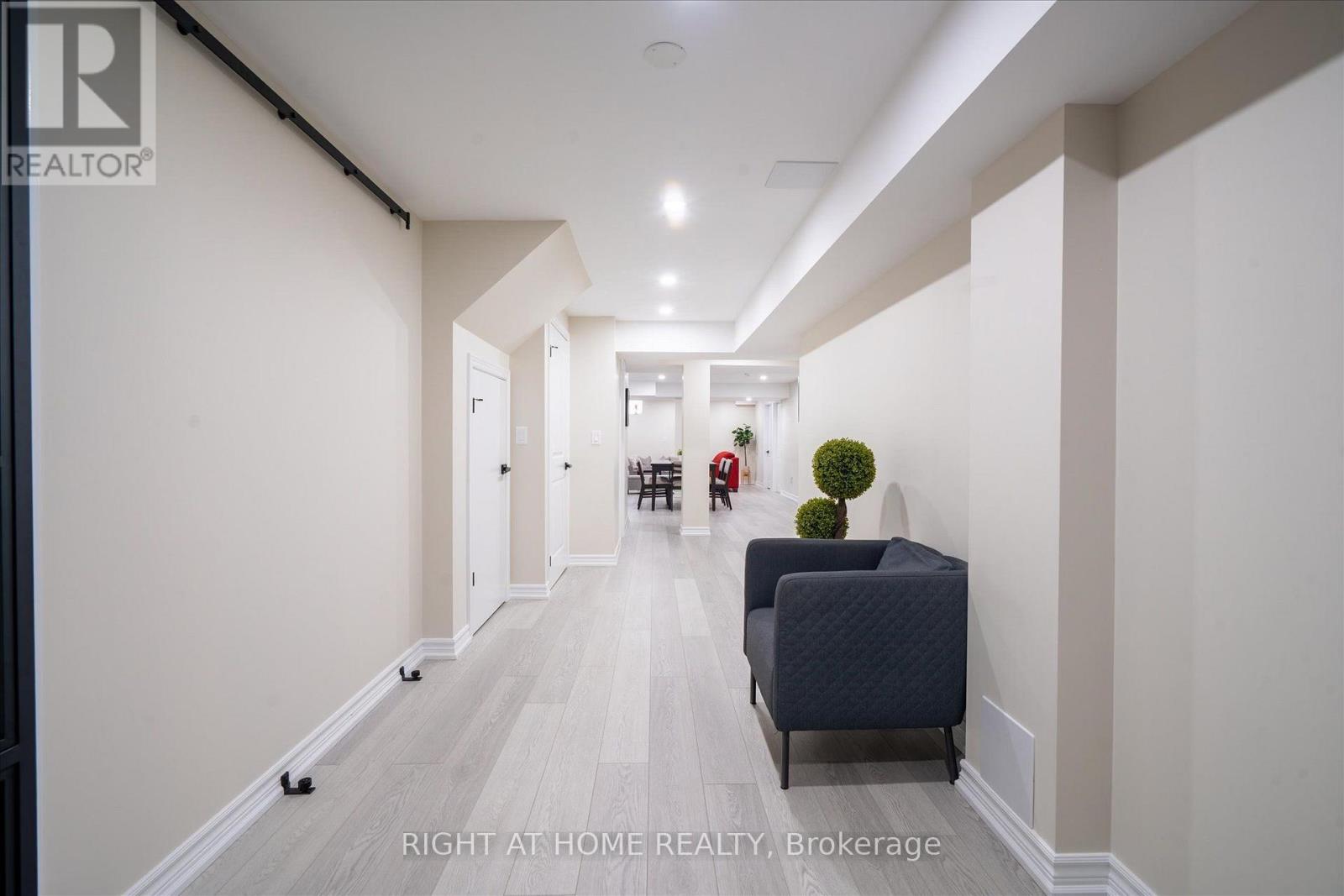 40 Stannardville Drive, Ajax, Ontario  L1T 0N9 - Photo 3 - E13712568