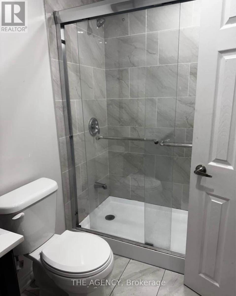 2407 Hibiscus Drive, Pickering, Ontario  L1X 0H2 - Photo 11 - E13712570