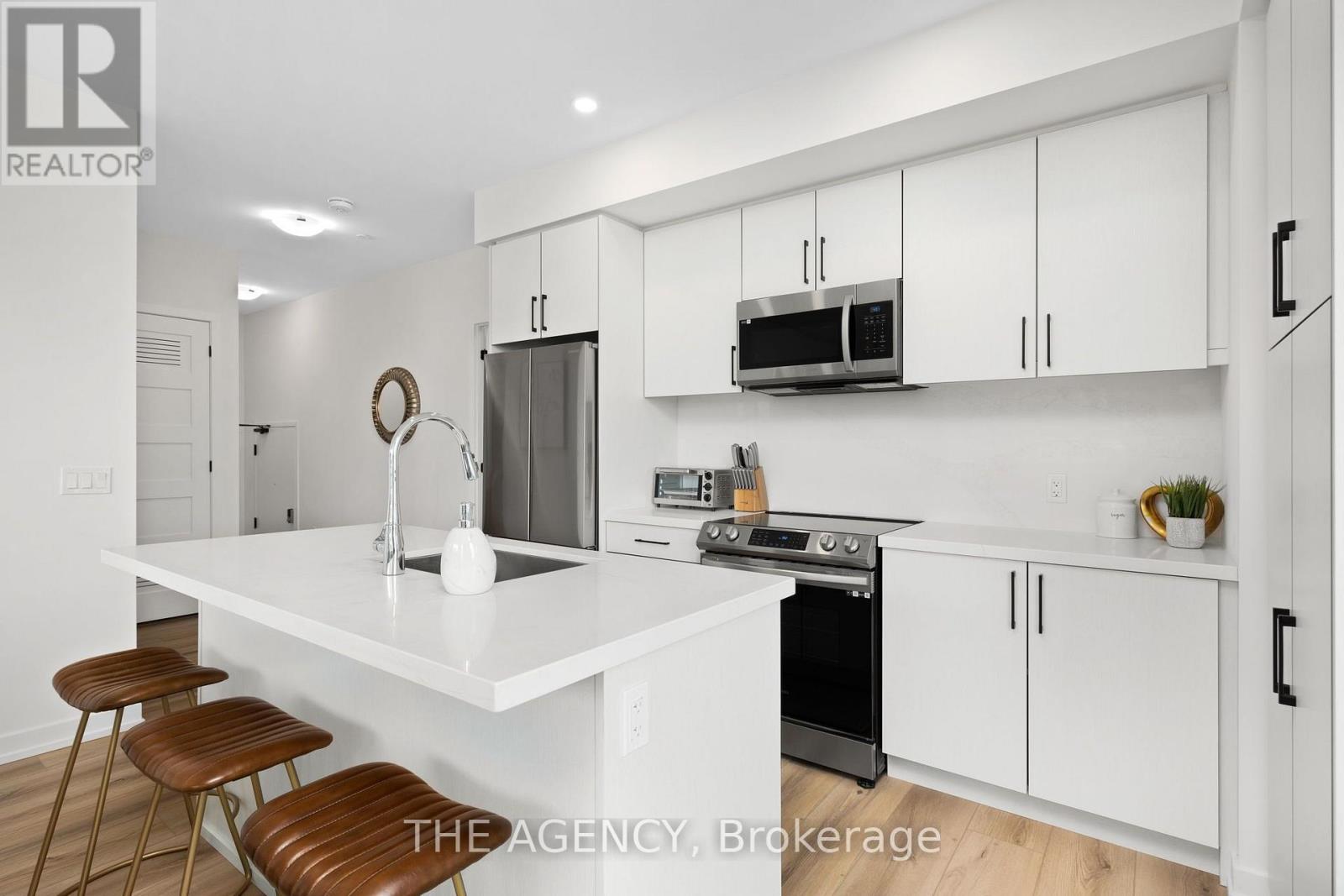 G36 - 415 Sea Ray Avenue, Innisfil, Ontario  L9S 0R5 - Photo 4 - N13712566