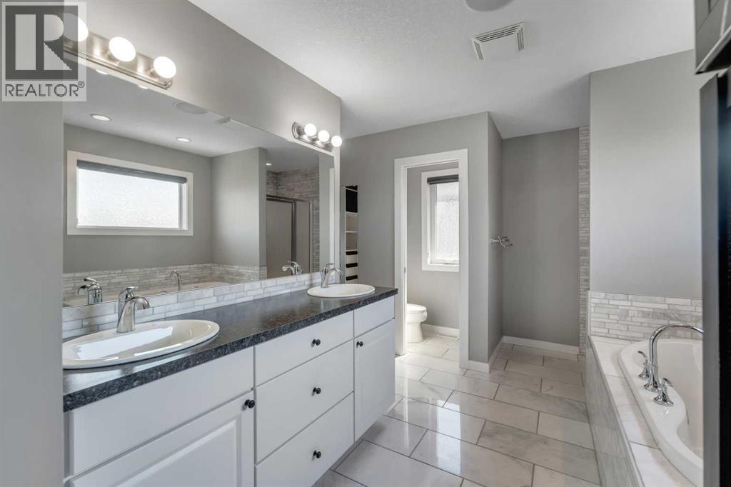 353 Kinniburgh Boulevard, Chestermere, Alberta  T1X 0P4 - Photo 25 - A2340099