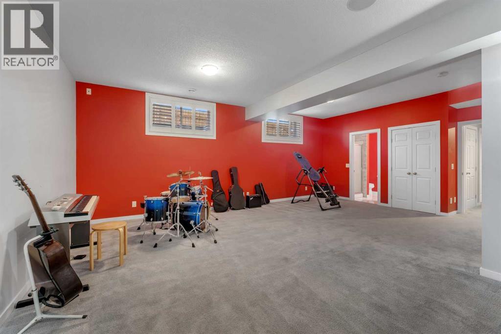 353 Kinniburgh Boulevard, Chestermere, Alberta  T1X 0P4 - Photo 30 - A2340099
