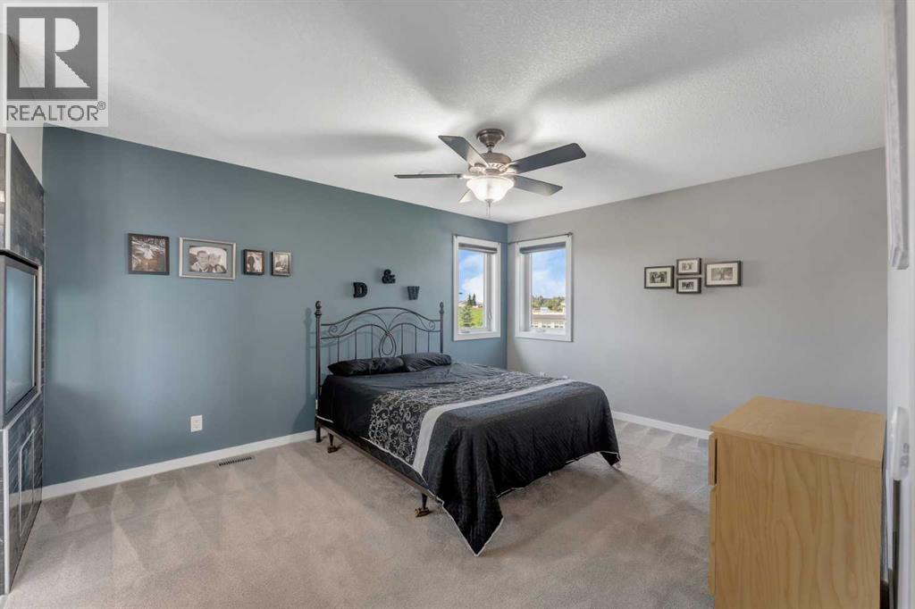 353 Kinniburgh Boulevard, Chestermere, Alberta  T1X 0P4 - Photo 23 - A2340099
