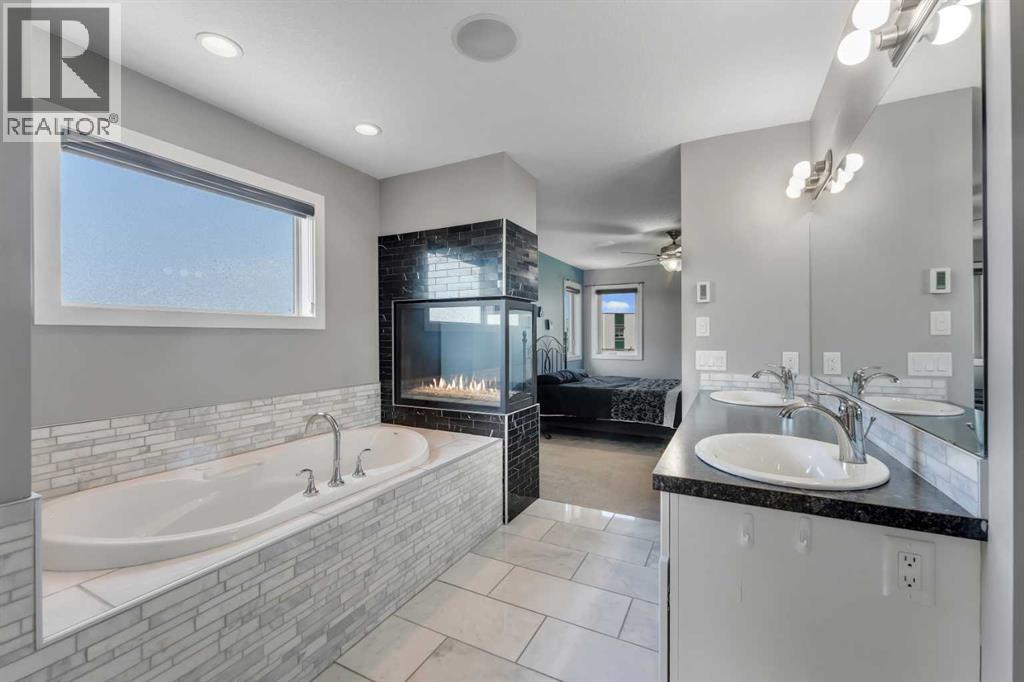 353 Kinniburgh Boulevard, Chestermere, Alberta  T1X 0P4 - Photo 26 - A2340099