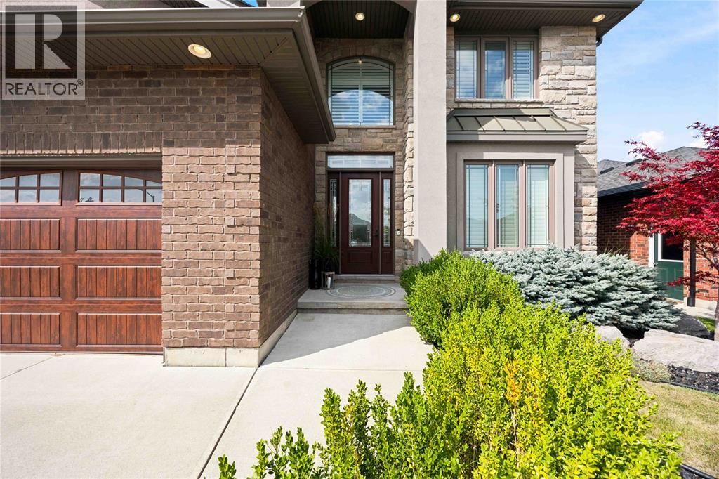 958 RIOPELLE DRIVE Sarnia Ontario Canada N7S0B5 4