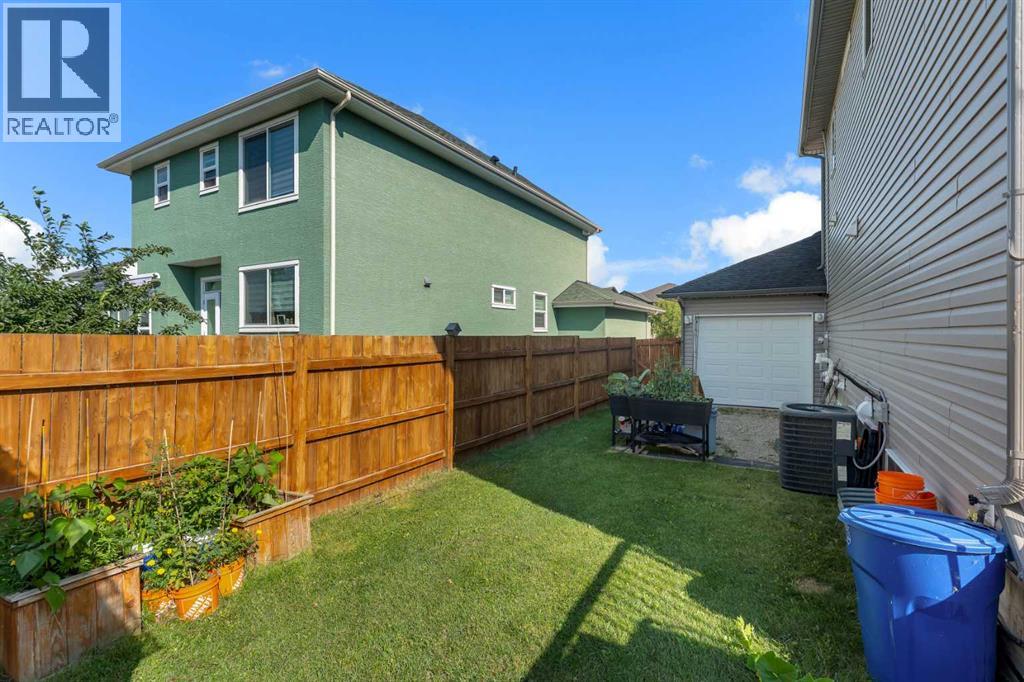 353 Kinniburgh Boulevard, Chestermere, Alberta  T1X 0P4 - Photo 39 - A2340099