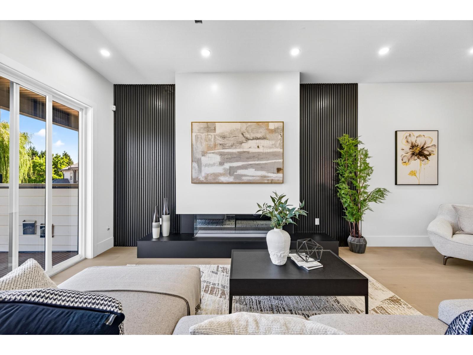 102 15871 111a Avenue, Surrey, British Columbia  V4N 5B4 - Photo 3 - R3157834