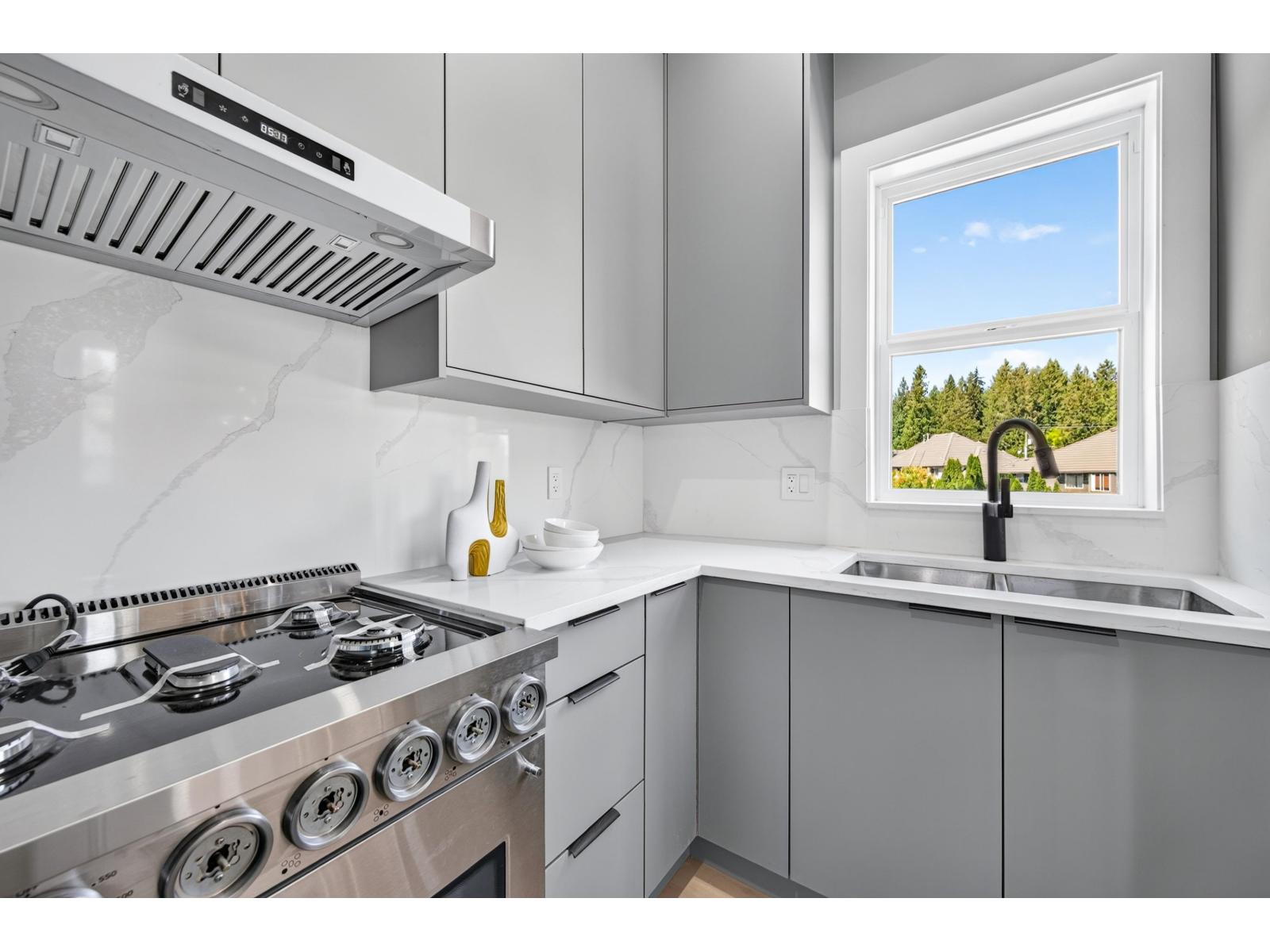 102 15871 111a Avenue, Surrey, British Columbia  V4N 5B4 - Photo 16 - R3157834