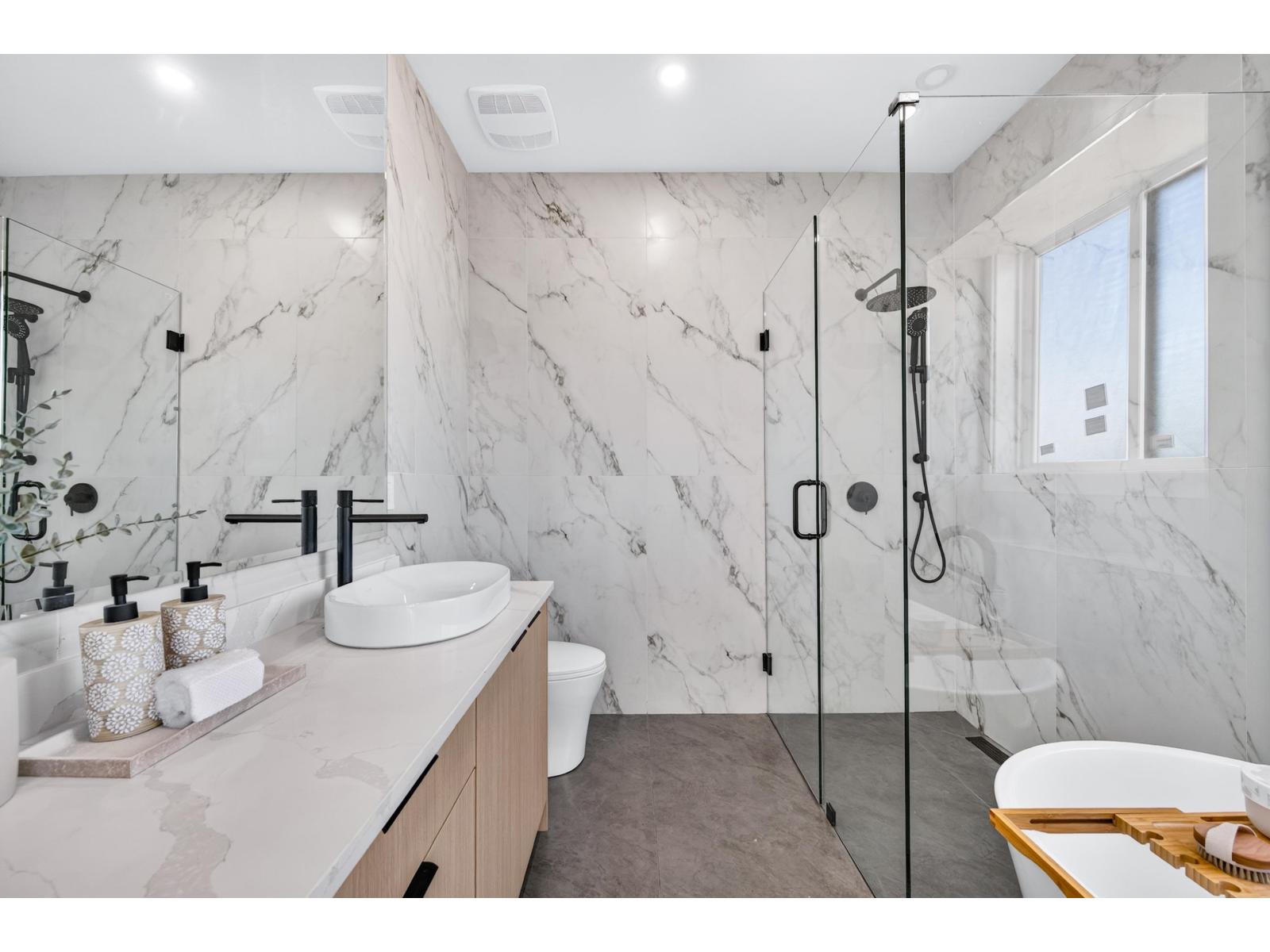 102 15871 111a Avenue, Surrey, British Columbia  V4N 5B4 - Photo 27 - R3157834