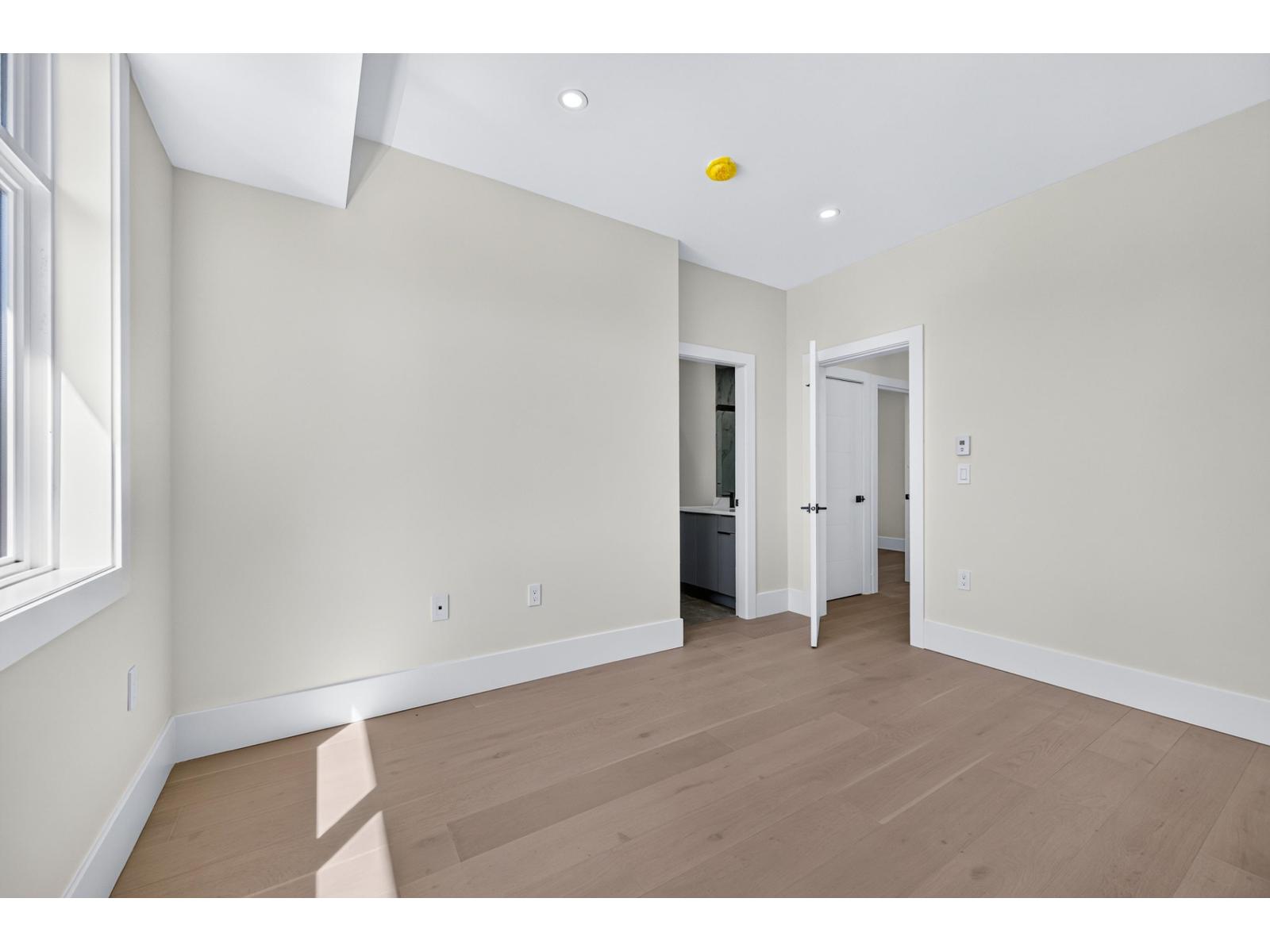 102 15871 111a Avenue, Surrey, British Columbia  V4N 5B4 - Photo 31 - R3157834