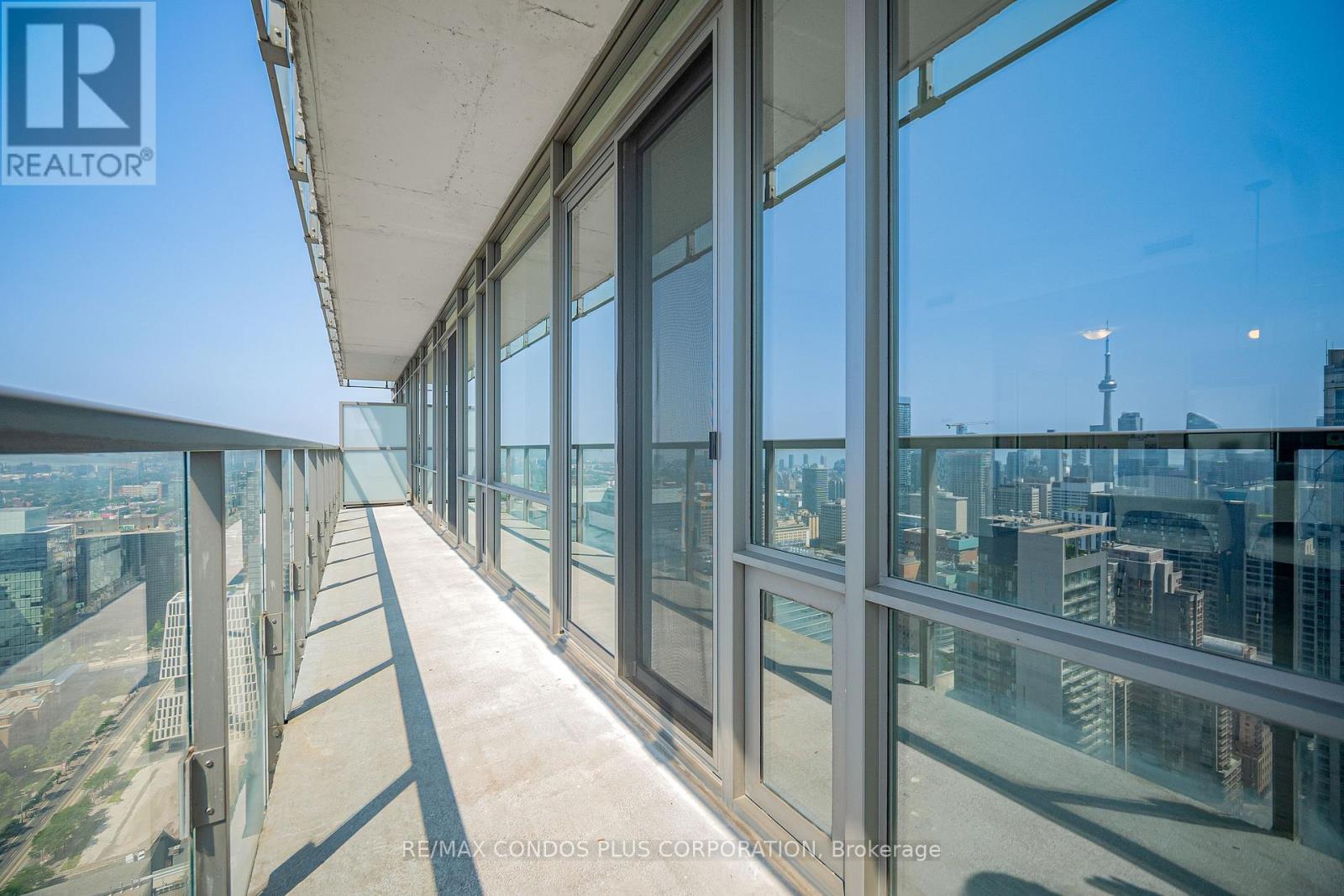 4404 - 38 Grenville Street, Toronto, Ontario  M4Y 1A5 - Photo 11 - C13712624