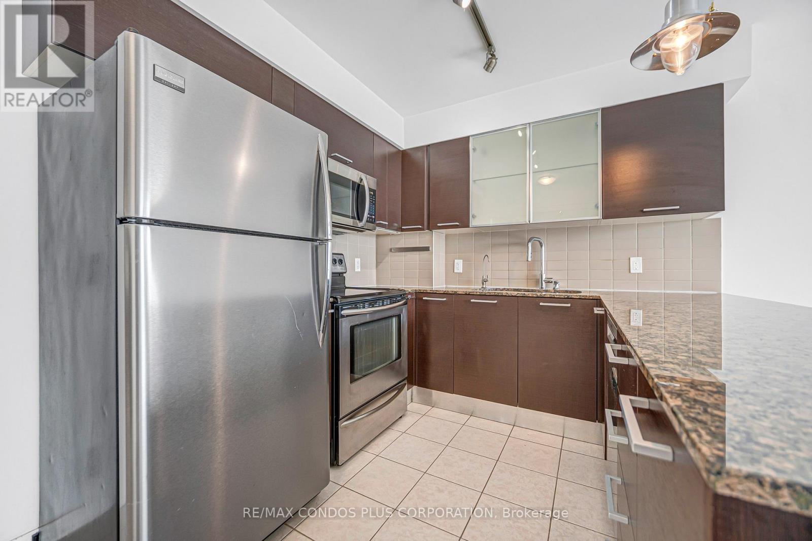 4404 - 38 Grenville Street, Toronto, Ontario  M4Y 1A5 - Photo 21 - C13712624