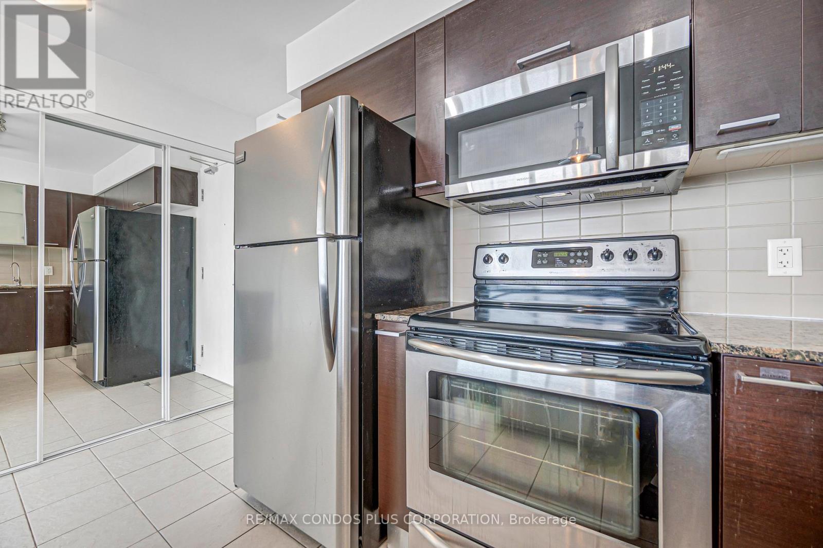 4404 - 38 Grenville Street, Toronto, Ontario  M4Y 1A5 - Photo 23 - C13712624