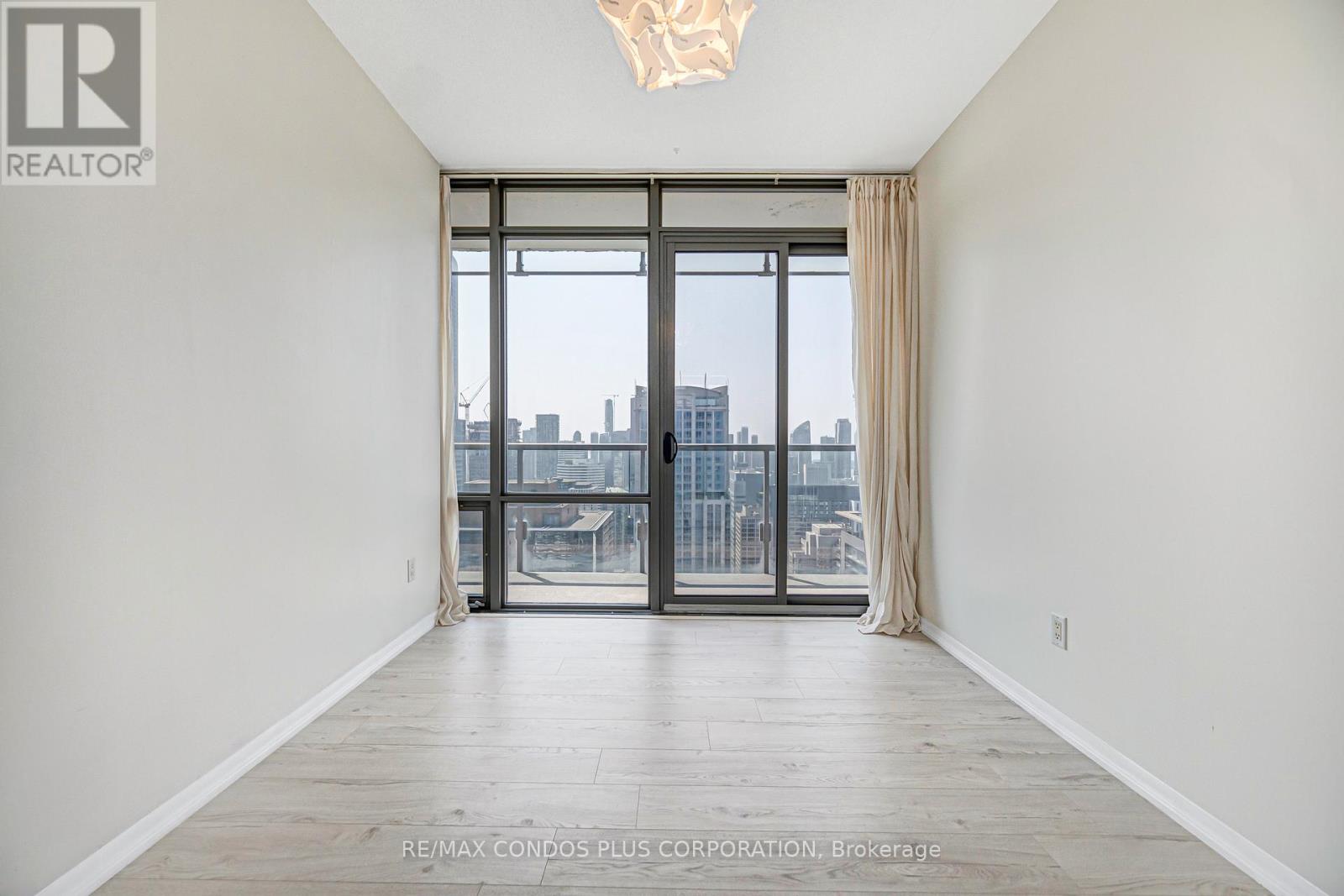 4404 - 38 Grenville Street, Toronto, Ontario  M4Y 1A5 - Photo 27 - C13712624