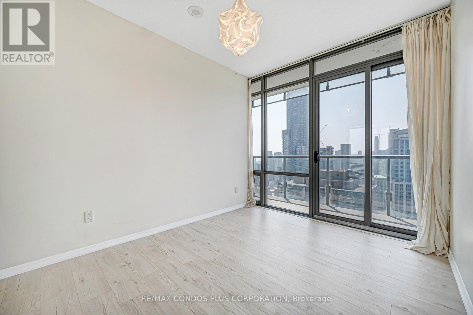 4404 - 38 Grenville Street, Toronto, Ontario  M4Y 1A5 - Photo 28 - C13712624