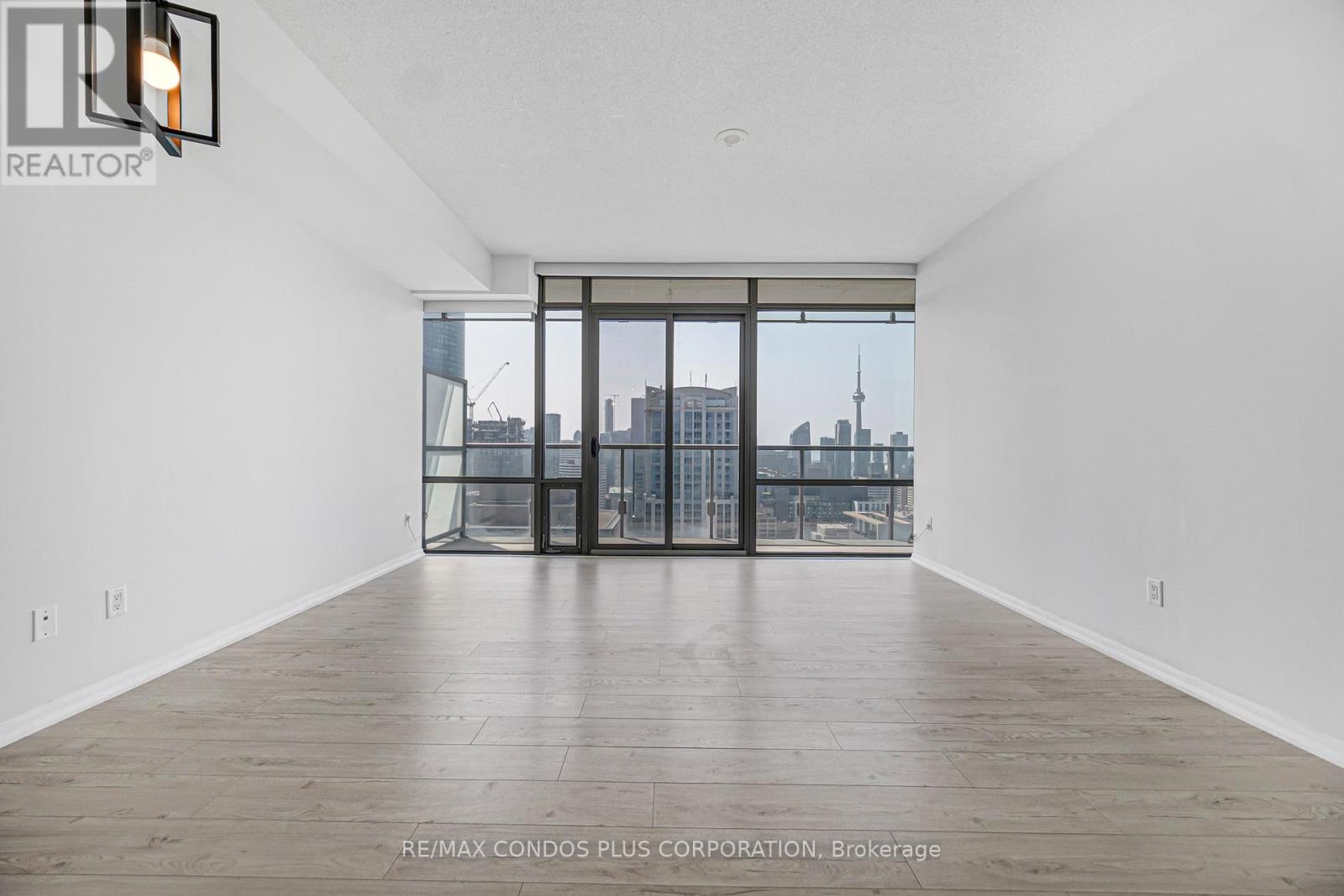 4404 - 38 Grenville Street, Toronto, Ontario  M4Y 1A5 - Photo 9 - C13712624