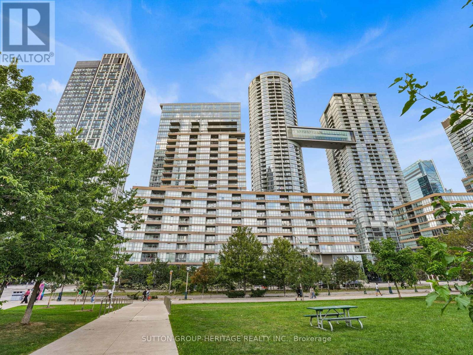 803 - 151 Dan Leckie Way, Toronto, Ontario  M5V 4B2 - Photo 2 - C13712626