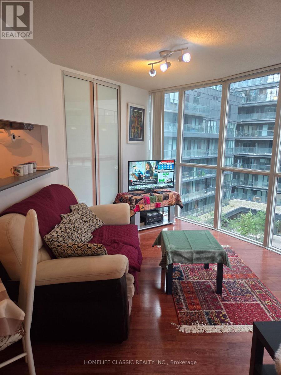 704 - 24 Wellesley Street W, Toronto, Ontario M4Y 2X6 - Photo 3 - C13712636