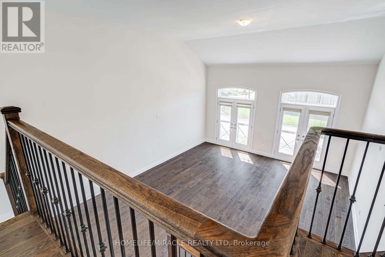 25 Lorne Thomas Place, New Tecumseth, Ontario L9R 0T8 - Photo 17 - N13712598
