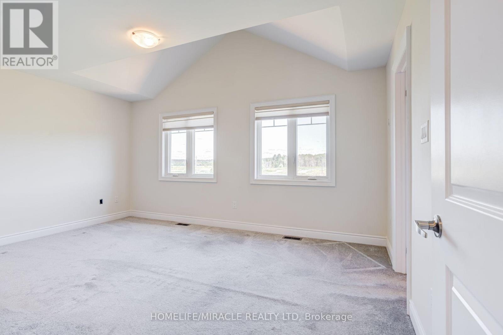 25 Lorne Thomas Place, New Tecumseth, Ontario L9R 0T8 - Photo 18 - N13712598