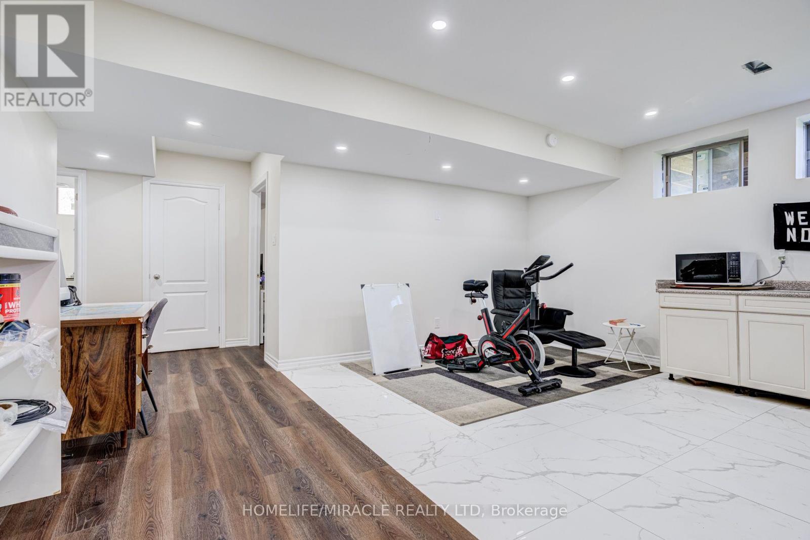 25 Lorne Thomas Place, New Tecumseth, Ontario L9R 0T8 - Photo 37 - N13712598