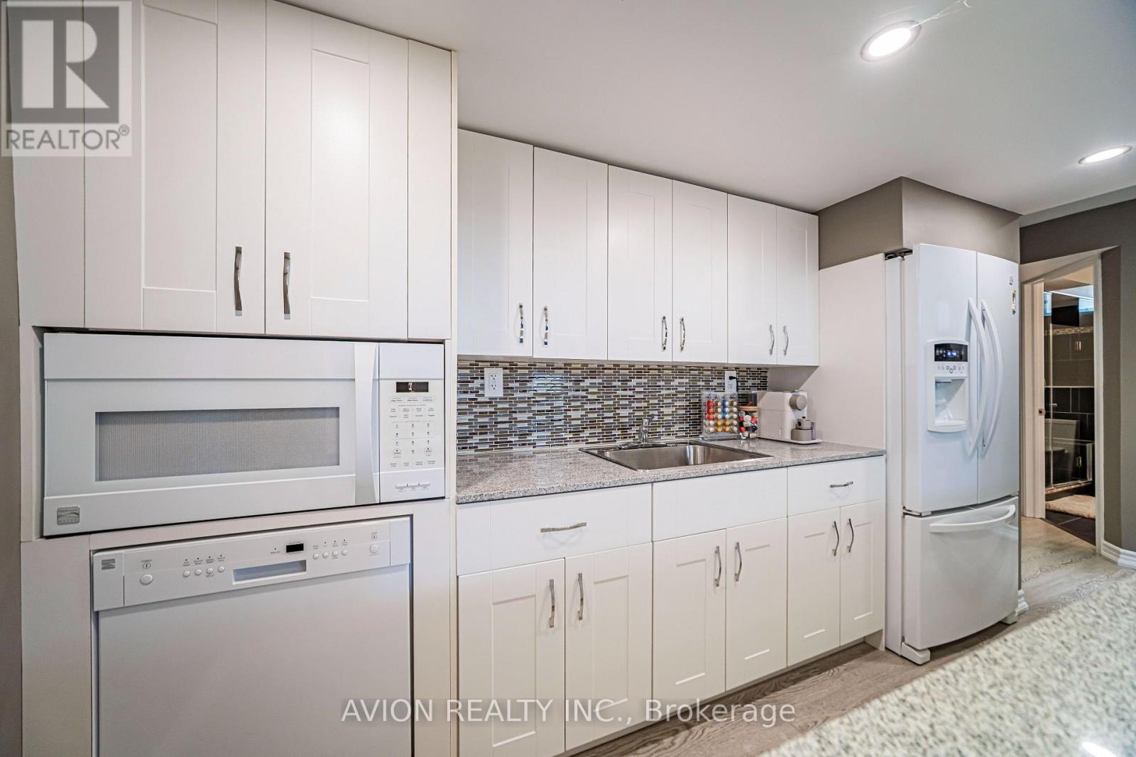 46 Rogers Trail, Bradford West Gwillimbury, Ontario  L3Z 0G5 - Photo 40 - N13712610