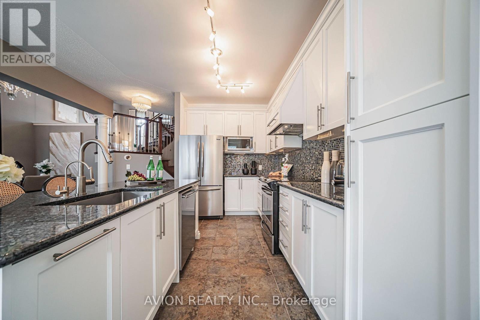 46 Rogers Trail, Bradford West Gwillimbury, Ontario  L3Z 0G5 - Photo 7 - N13712610