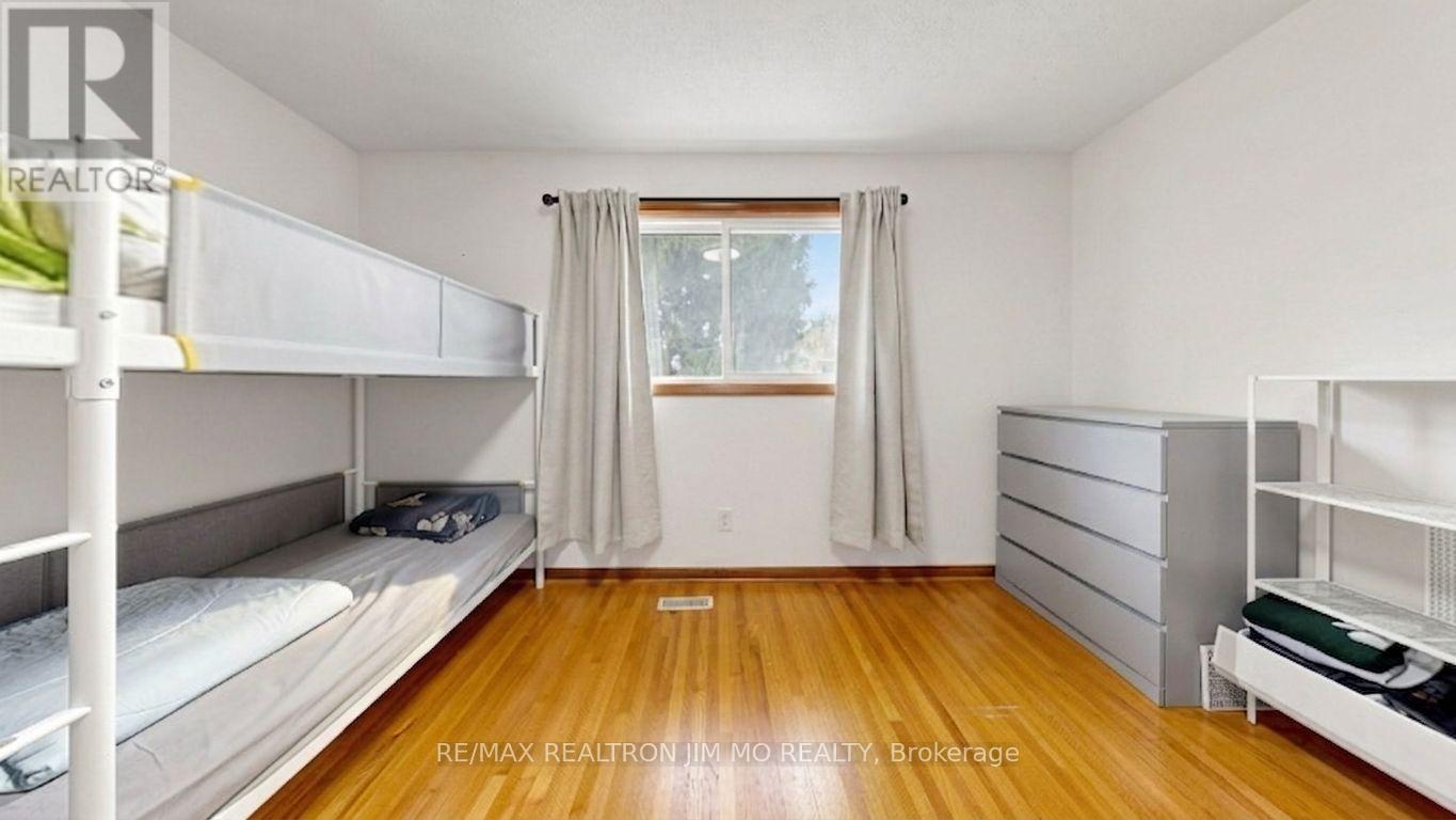 211 Risebrough Circuit, Markham, Ontario  L3R 3J1 - Photo 22 - N13712646
