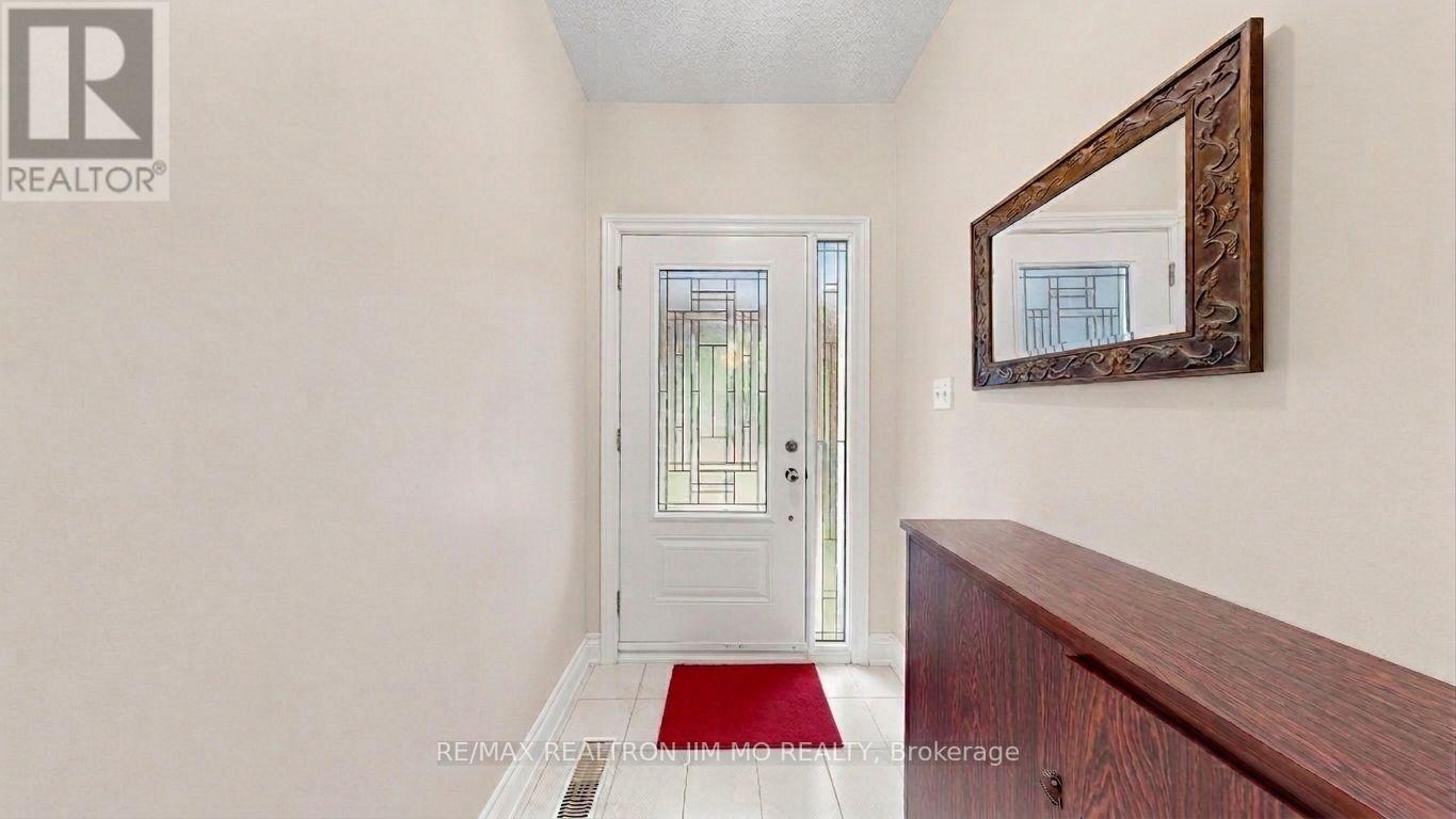 211 Risebrough Circuit, Markham, Ontario  L3R 3J1 - Photo 24 - N13712646