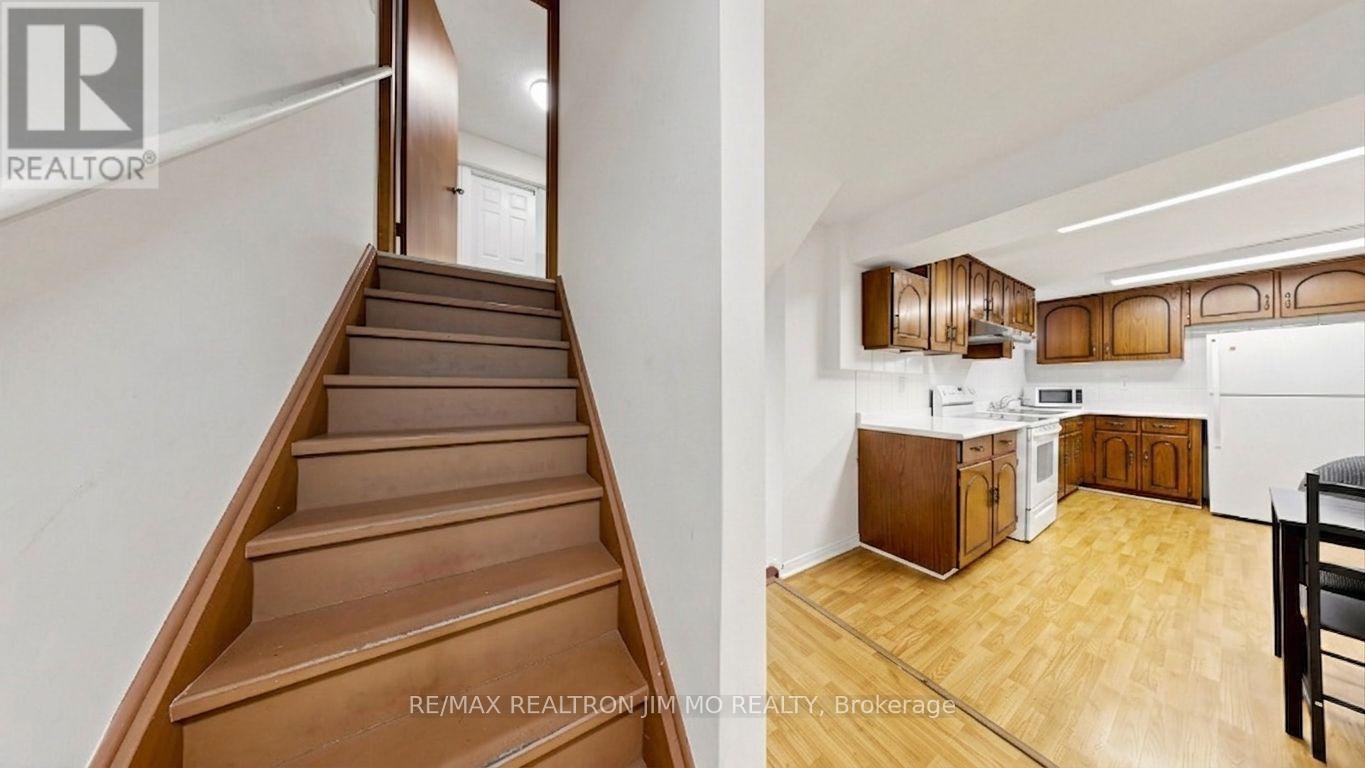 211 Risebrough Circuit, Markham, Ontario  L3R 3J1 - Photo 29 - N13712646