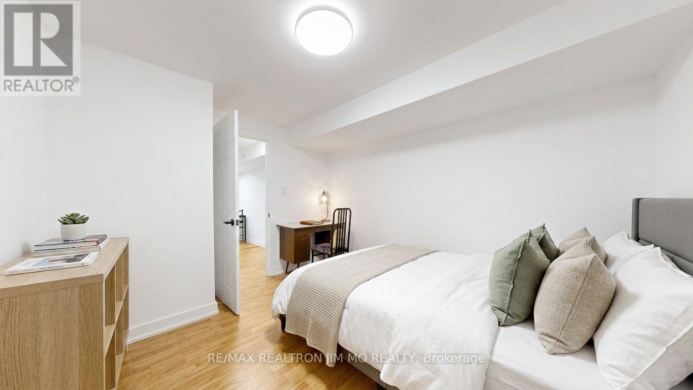 211 Risebrough Circuit, Markham, Ontario  L3R 3J1 - Photo 39 - N13712646