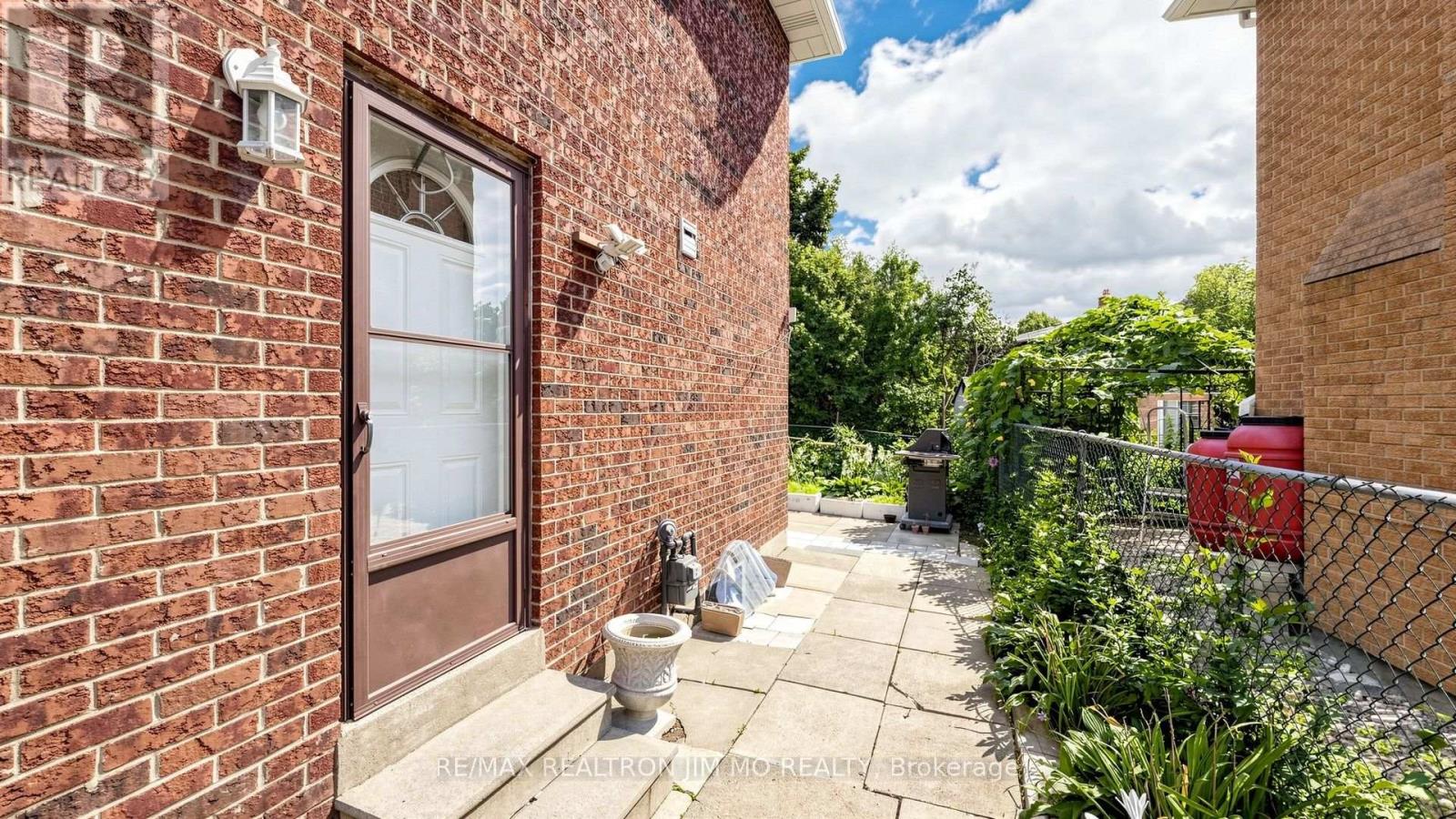 211 Risebrough Circuit, Markham, Ontario  L3R 3J1 - Photo 42 - N13712646