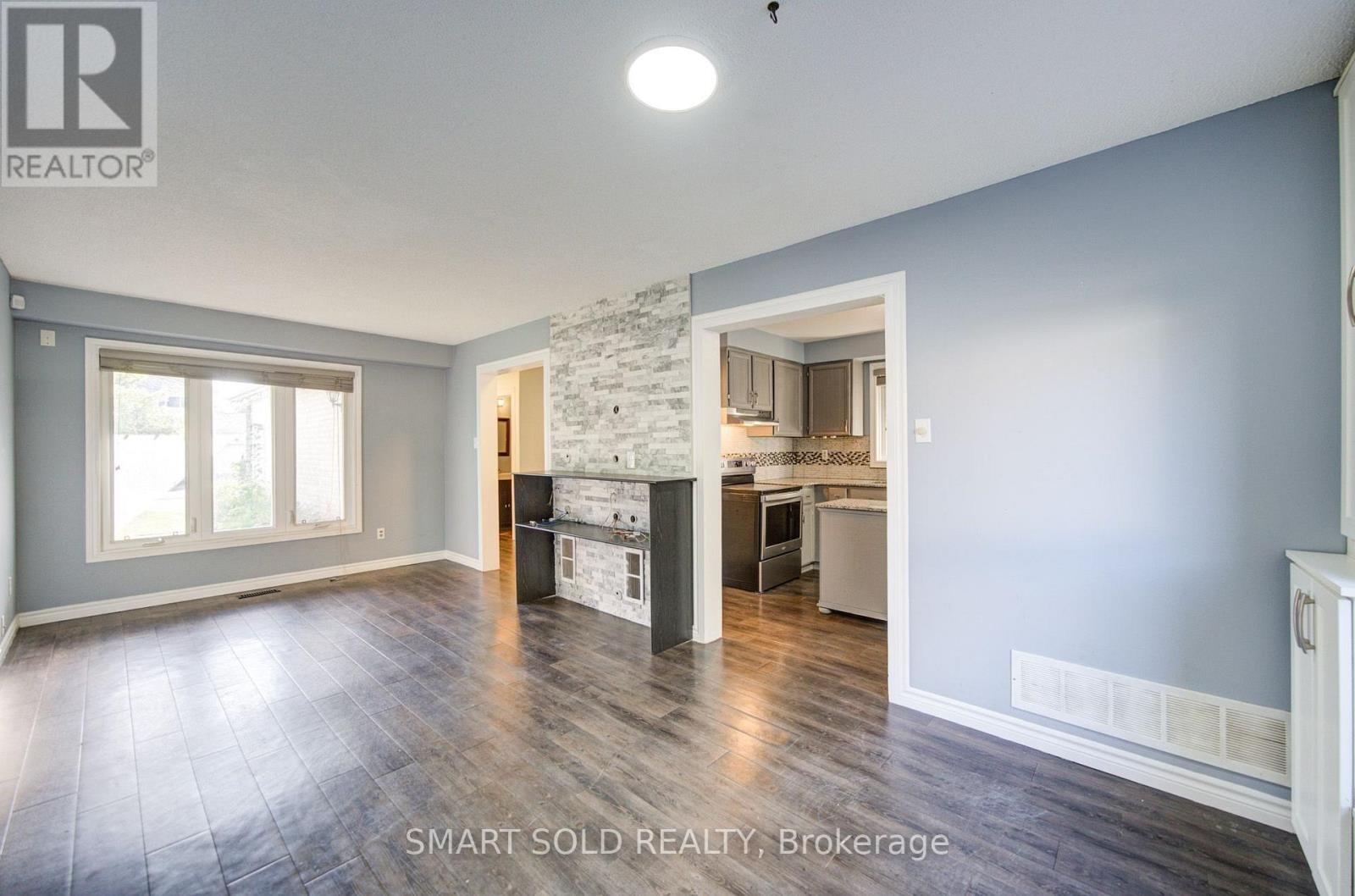 90 Moon Drive, Barrie, Ontario  L4N 7G9 - Photo 12 - S13712628