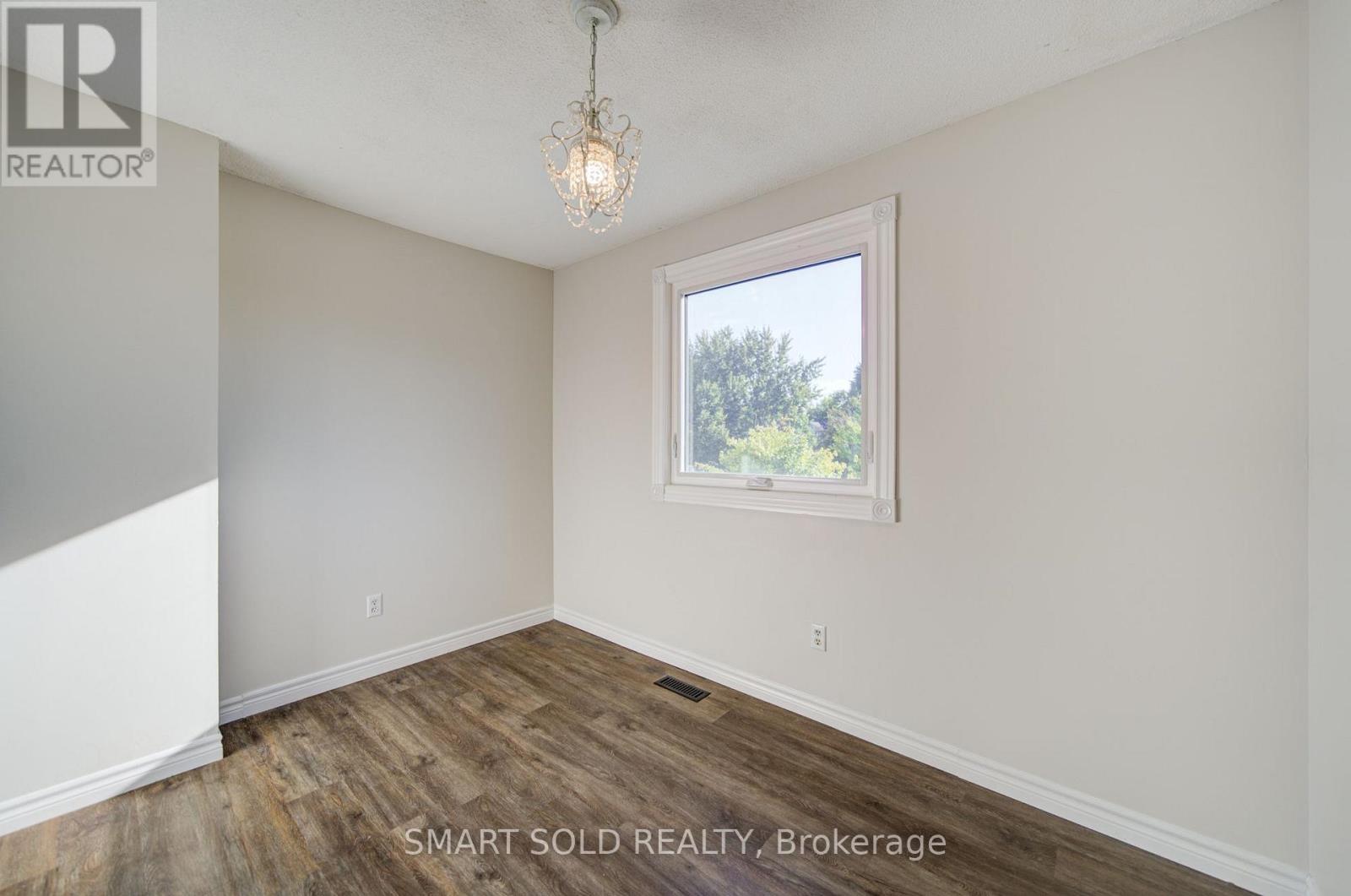 90 Moon Drive, Barrie, Ontario  L4N 7G9 - Photo 20 - S13712628