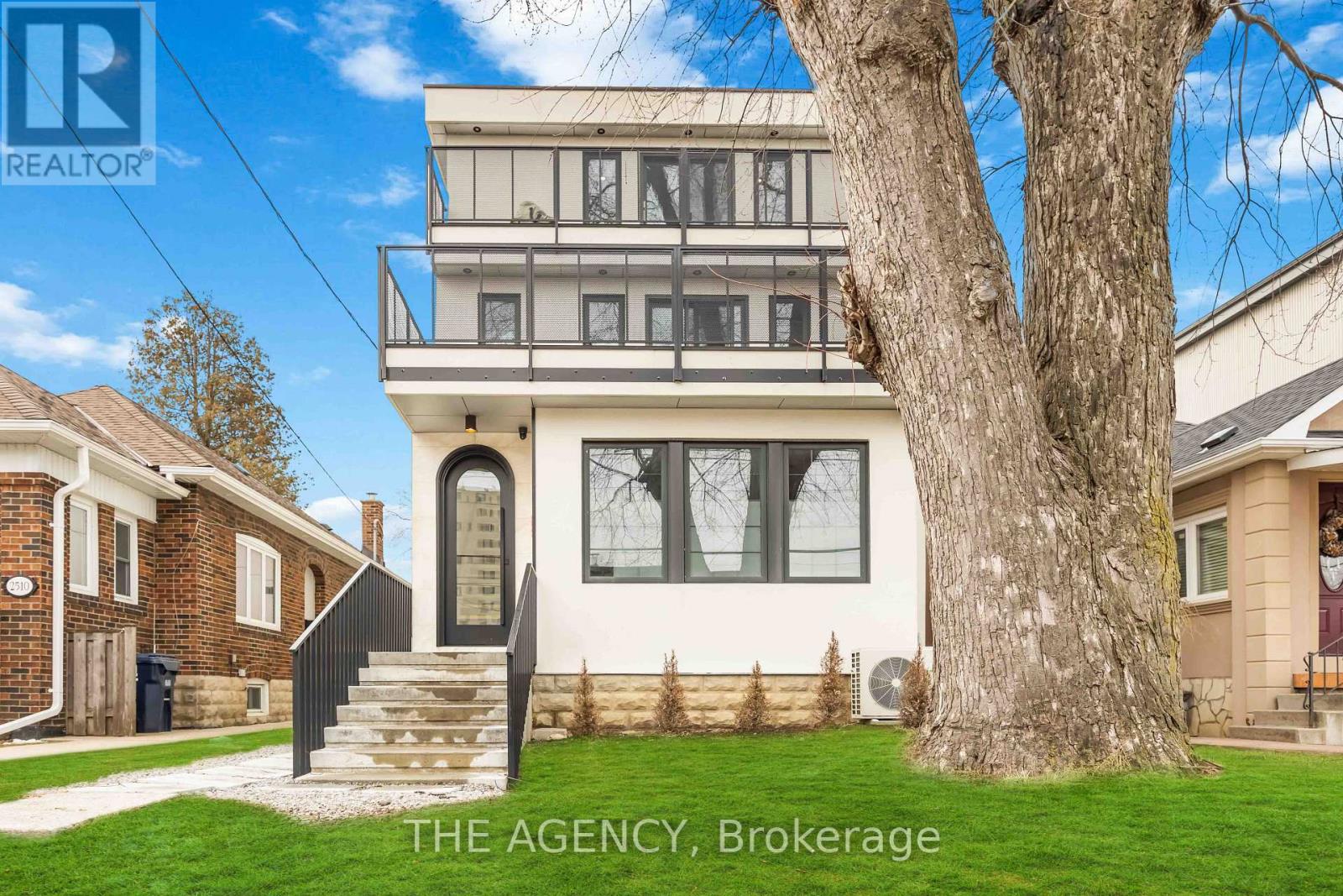 D - 2508 LAKESHORE BOULEVARD, Toronto, Ontario