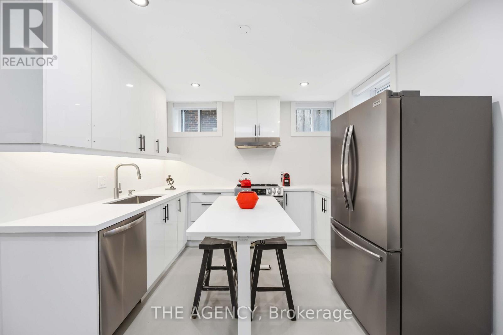 D - 2508 Lakeshore Boulevard, Toronto, Ontario M8V 1E1 - Photo 3 - W13712606
