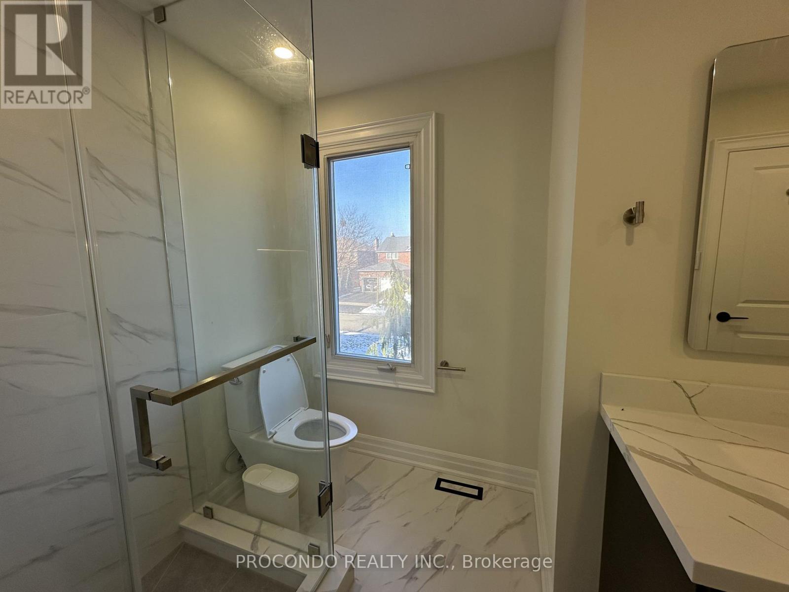 Room 1 - 3366 Mulcaster Road, Mississauga, Ontario L5L 5A7 - Photo 3 - W13712632