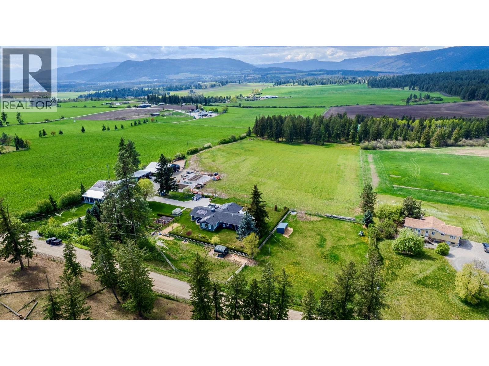 4911 Malpass Road, Armstrong, British Columbia  V4Y 0V5 - Photo 2 - 10385586