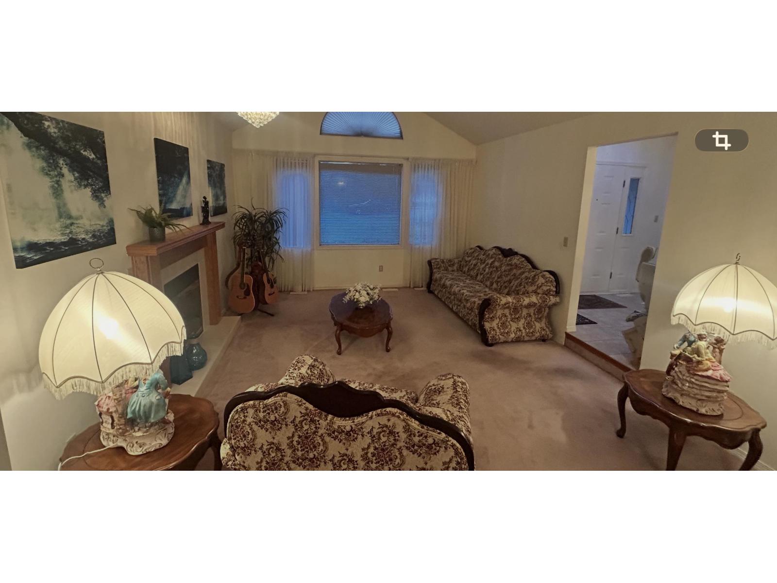 14374 86a Avenue, Surrey, British Columbia  V3W 0K4 - Photo 3 - R3158647