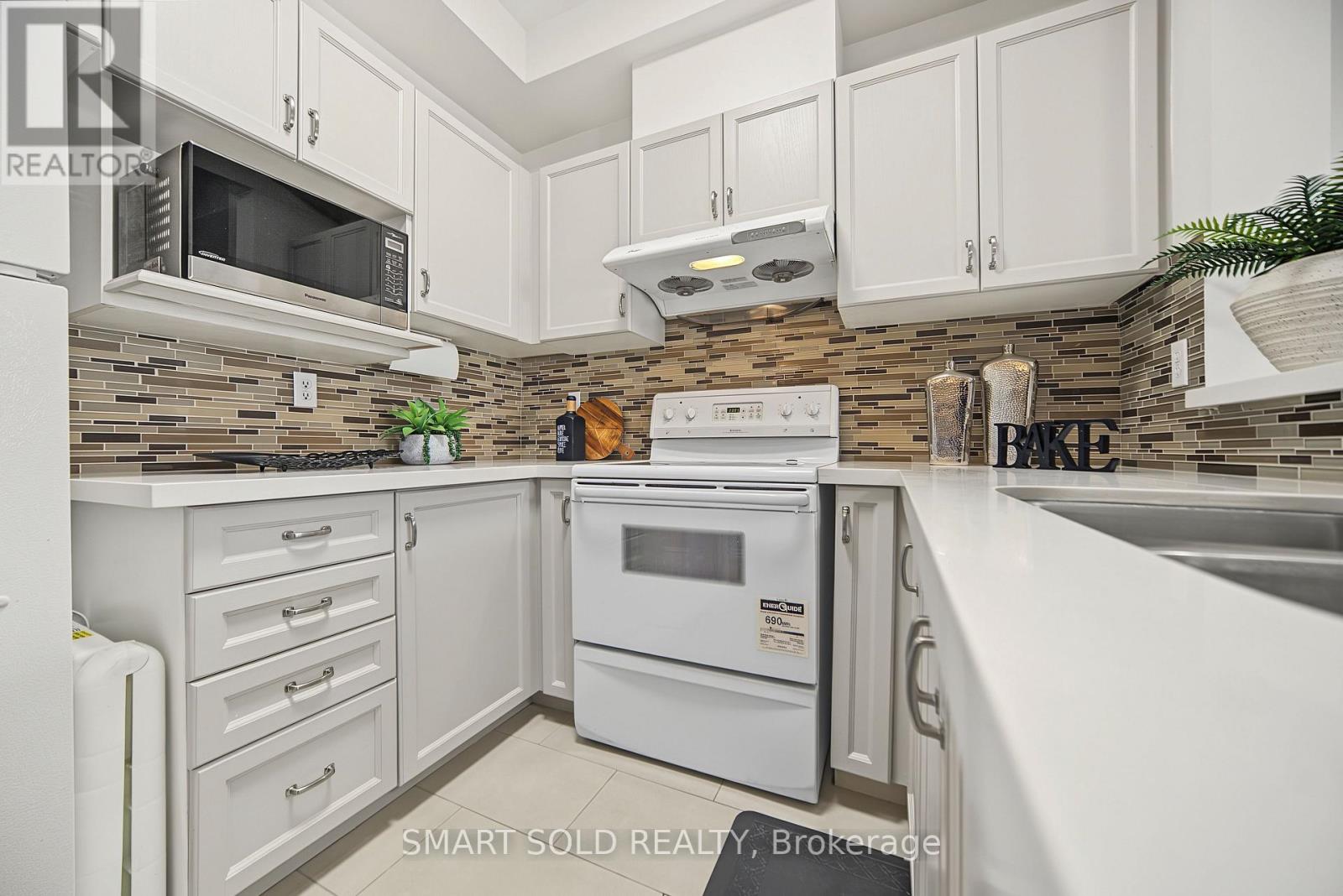 12 John Gary Drive, Markham, Ontario  L3R 5G9 - Photo 6 - N13712602